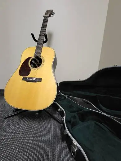 Martin Guitars - HD-28 L 2
